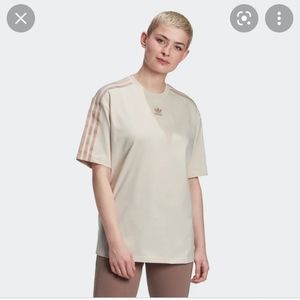 Adidas oversized T Shirt